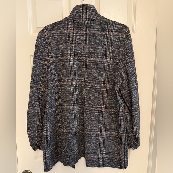 Women's Charcoal and Light Brown Checkered Blazer - Picture 5 of 5